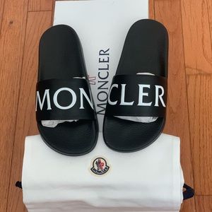 Moncler slides size 37